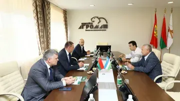 Бобруйскагромаш будет продвигать технику для кормозаготовки и хлопководства в Узбекистане